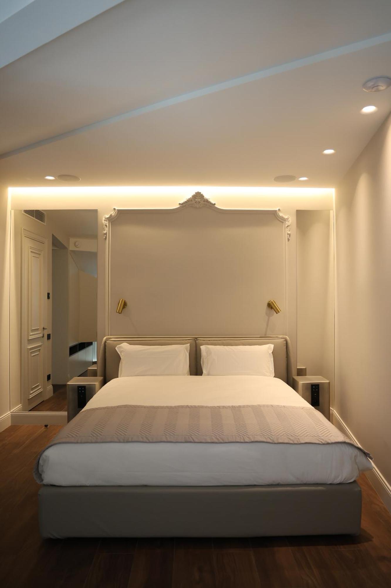Apartment In The Heart Of Cannes